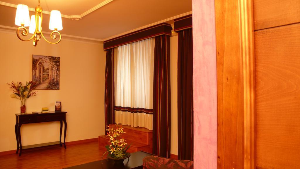 Hostal Cabrera Motril Exterior foto